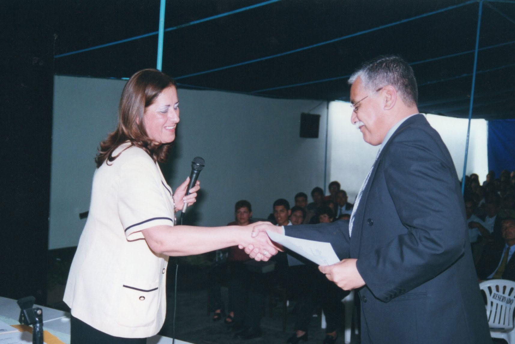 XIII Conversatorio de Historia Gas de Camisea: Infraestructura, Industria e Impacto Ambiental, 4 diciembre 2004