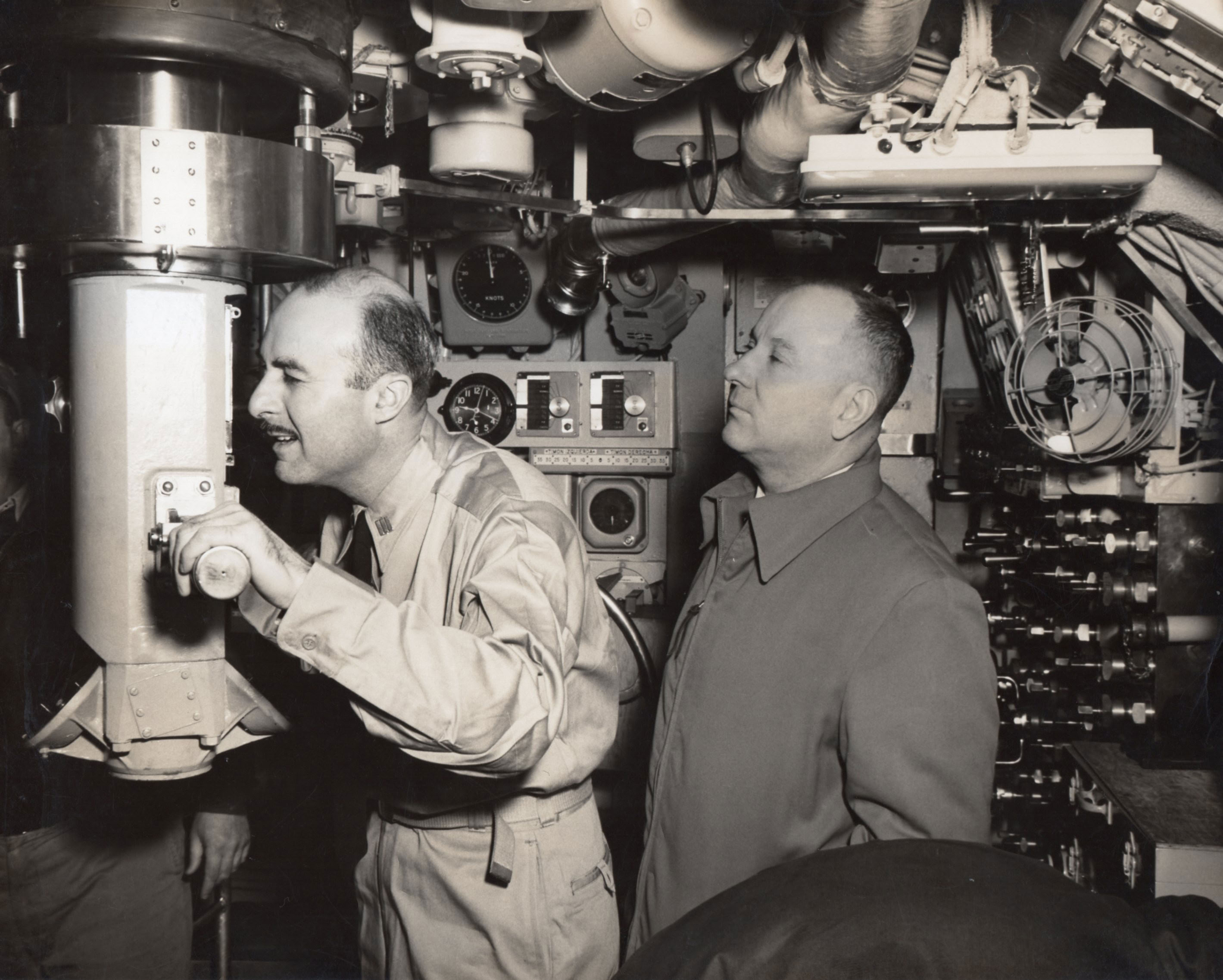 Comisión para la construcción de los submarinos tipo SIERRA Lobo y Tiburón al mando del C. de F. Federico Salmón, Electric Boat Co. USA, 1953-1954