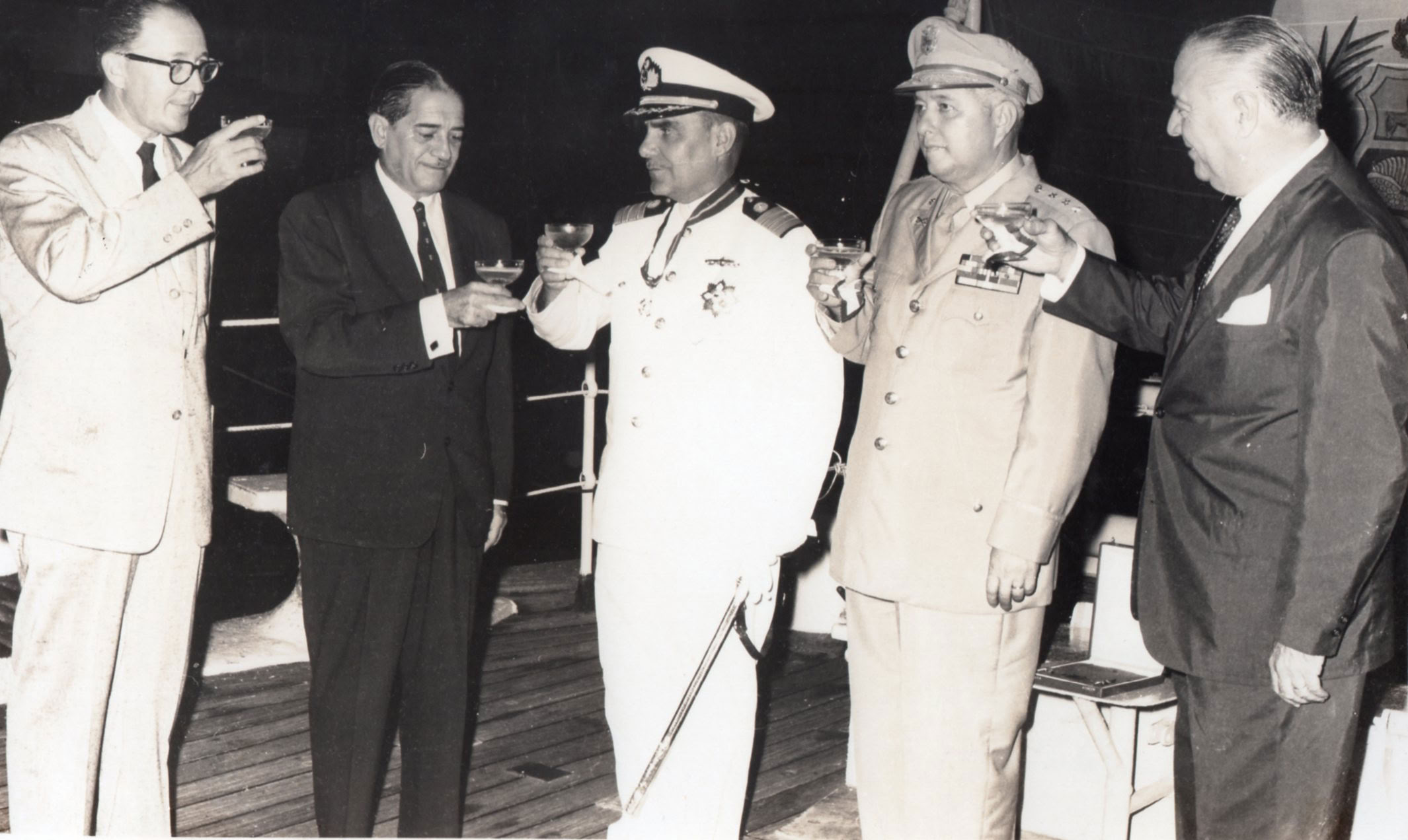 Crucero de verano del BAP Almirante Grau a Balboa-Panamá, febrero 1961