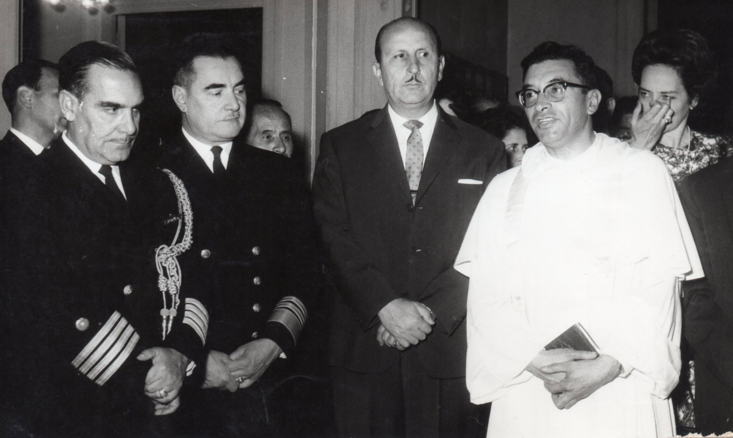 Capitán de navío Federico Salmón de la Jara agregado naval a la Embajada del Perú en Chile, 1961-1963