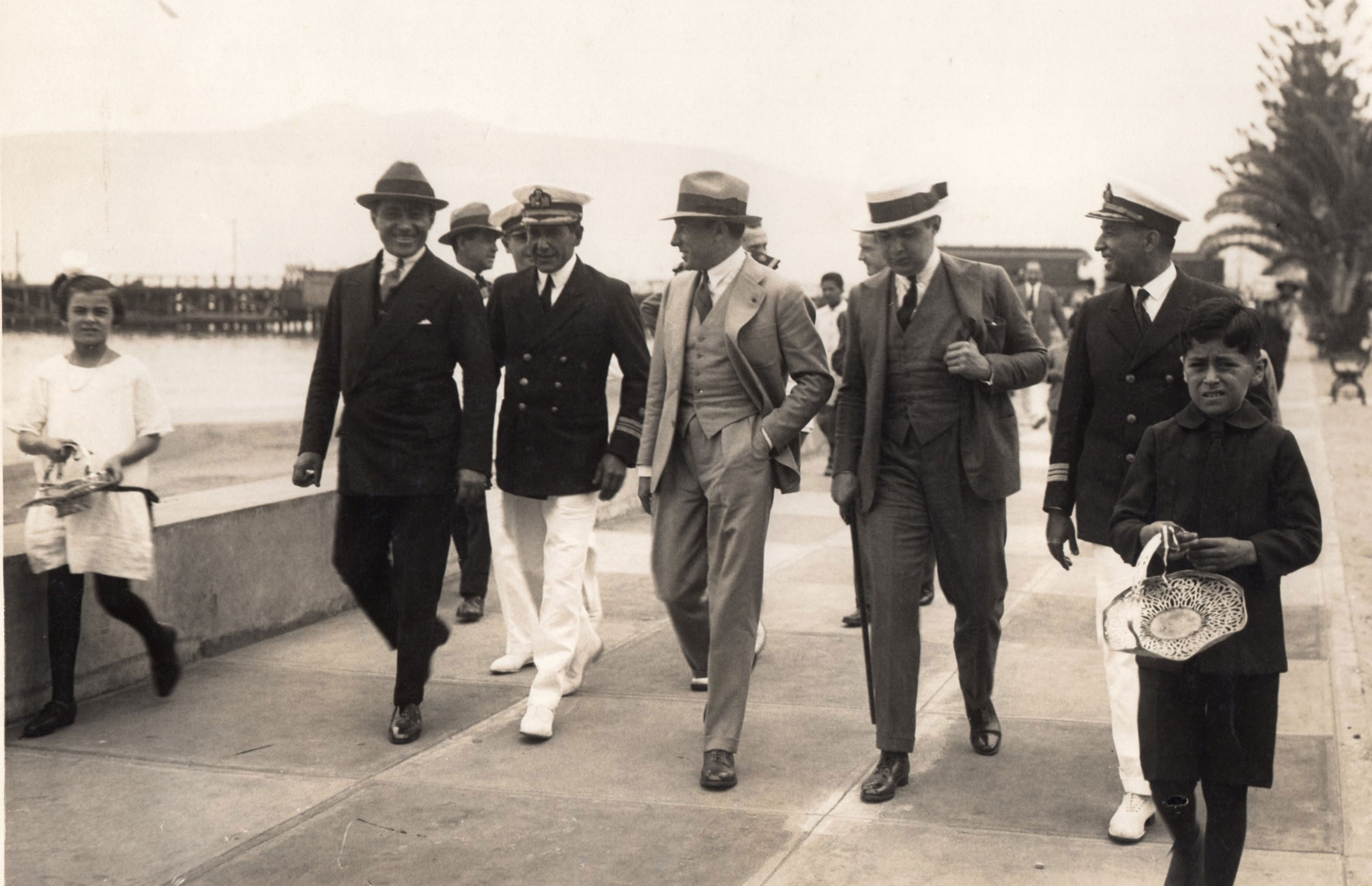 Capitán de Corbeta Jorge Alva Saldaña en la Escuela de Hidroaviación de Ancón, c. 1931