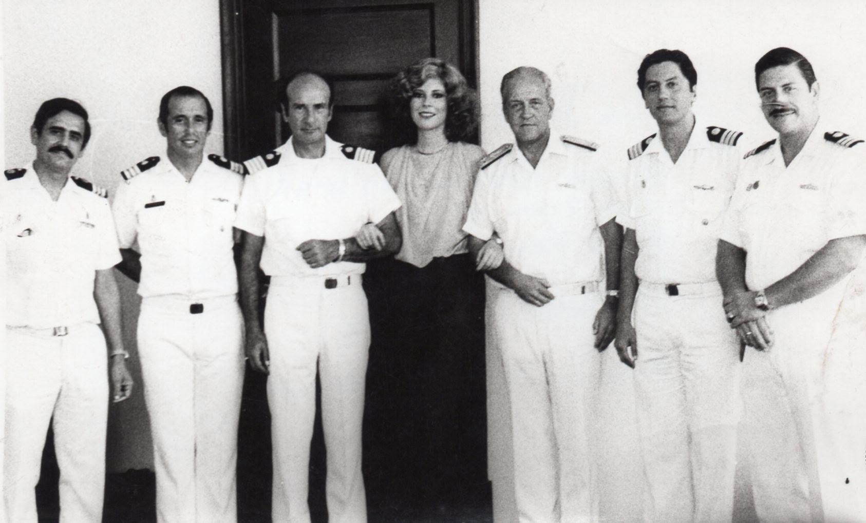 Visita al submarino Abtao por la Miss Perú Olga Zumarán, 12 de abril de 1979