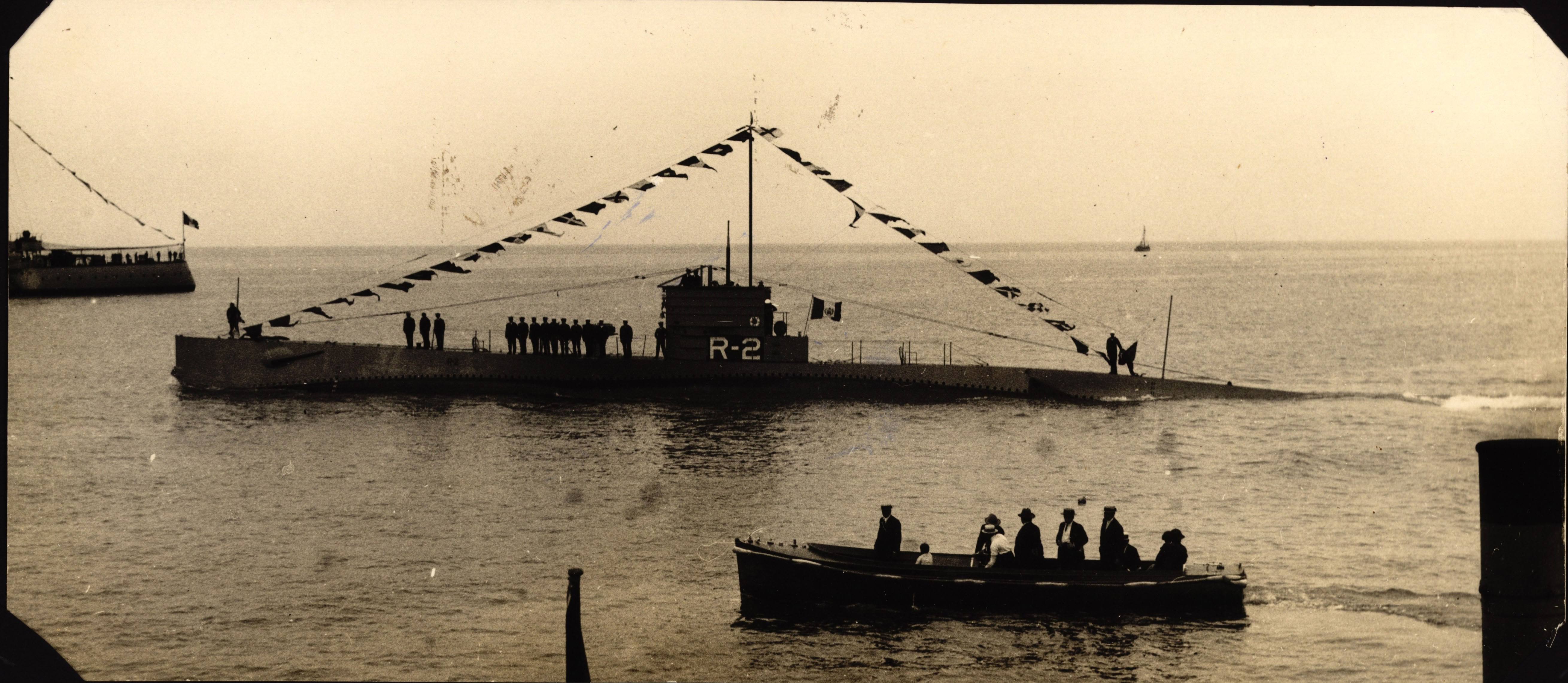 Submarino R-2
